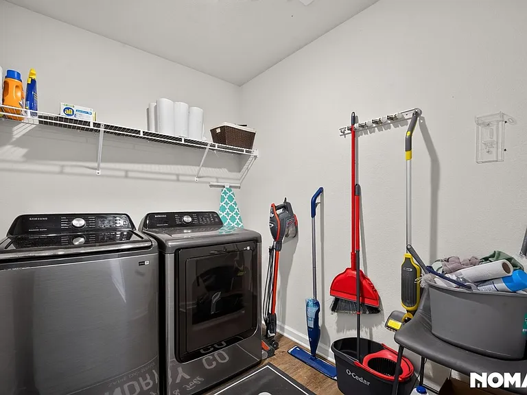 1008 Enclave Cir — Photo 29
