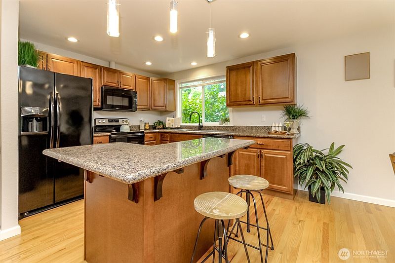 4th image of 3716 SW 328th Place
