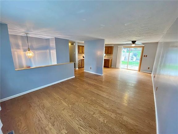 3rd image of 1216 Tidewood Dr