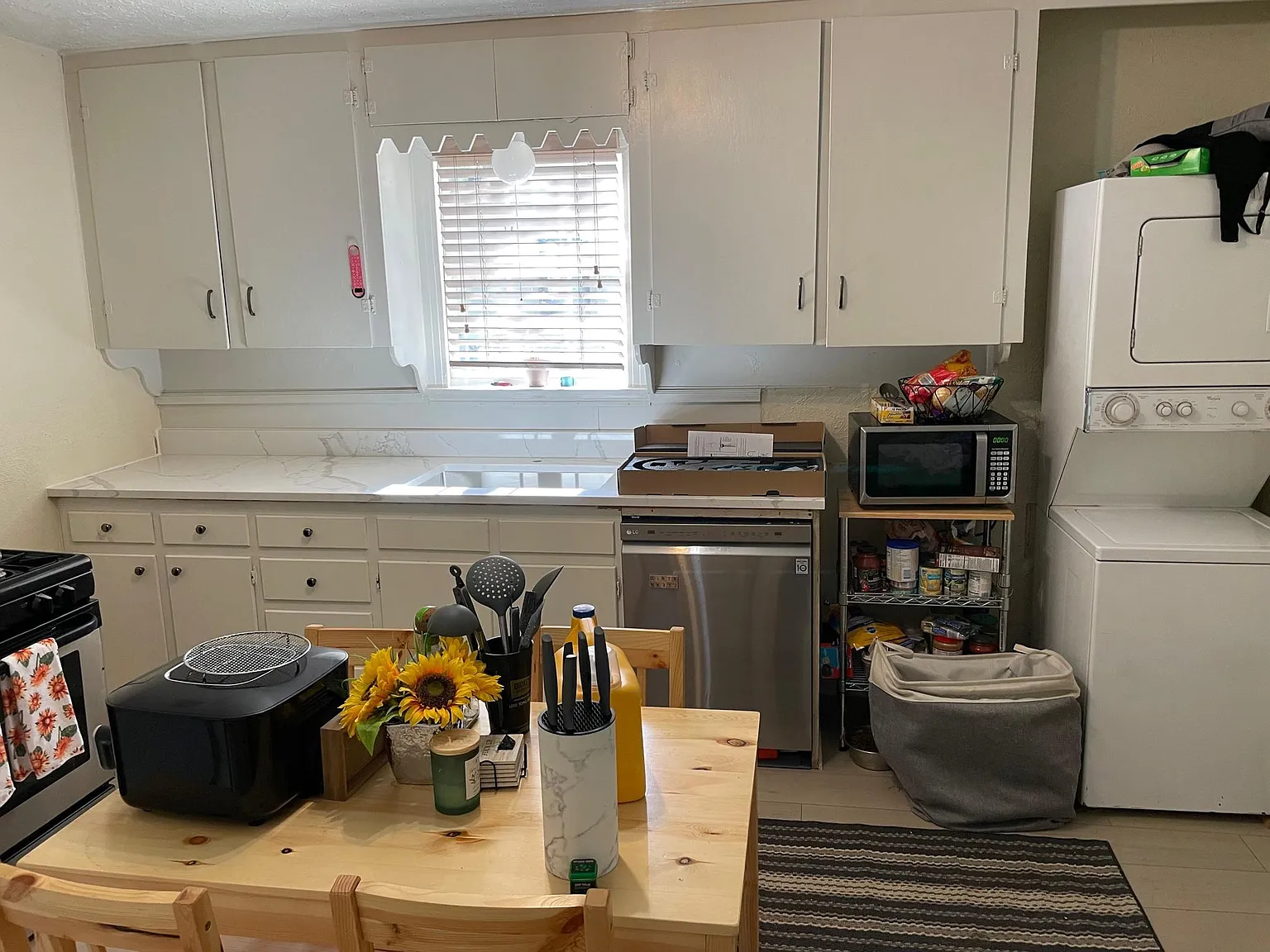 1404 Margie St — Photo 3