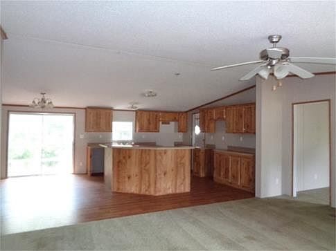 3rd image of 15083 James Ray Dr