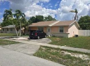 7809 SW 8th St, North Lauderdale, FL 33068