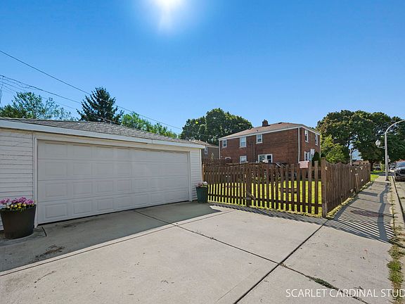 2nd image of 5184 W 64th Pl