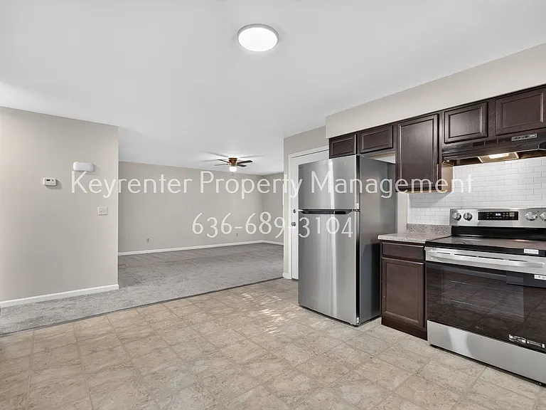 357 Della Dr — Photo 7