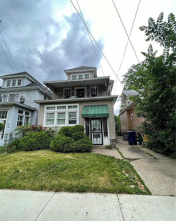 1st image of 66 Richlawn Ave