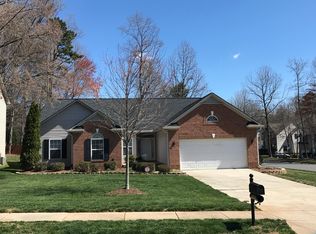 2602 Ashby Woods Dr, Matthews, NC 28105