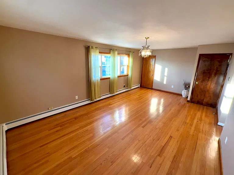 20 Beech St #2 — Photo 5