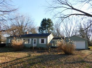 411 McConnell Dr, Jackson, MI 49201