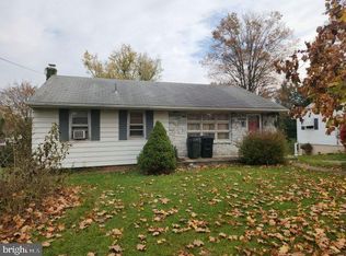 227 S Market St, Mount Joy, PA 17552