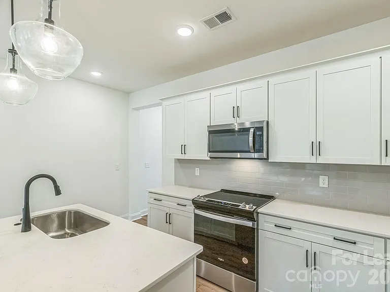 62 Walnut Springs Dr — Photo 7