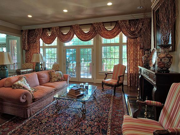 5th image of 107 Cherry Hills Dr