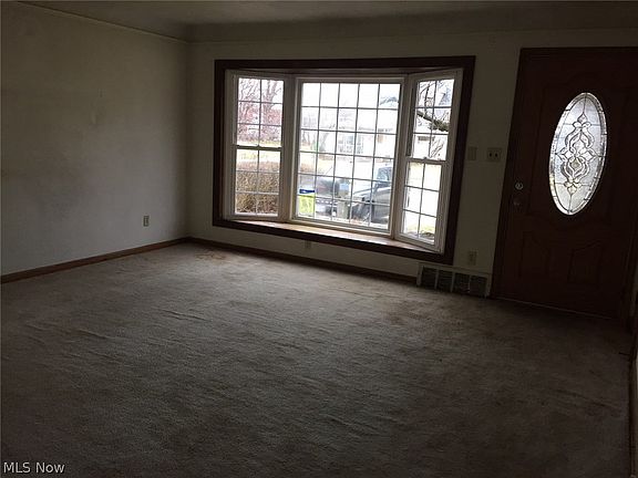 2nd image of 24500 Hartland Dr