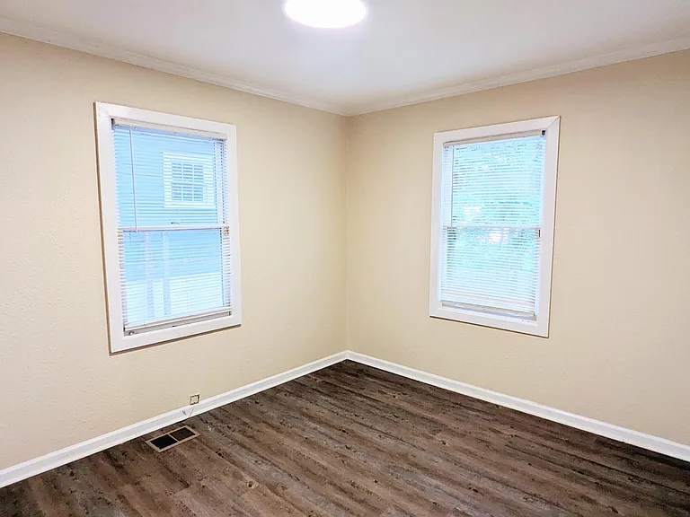 850 Mildred Pl NW — Photo 12