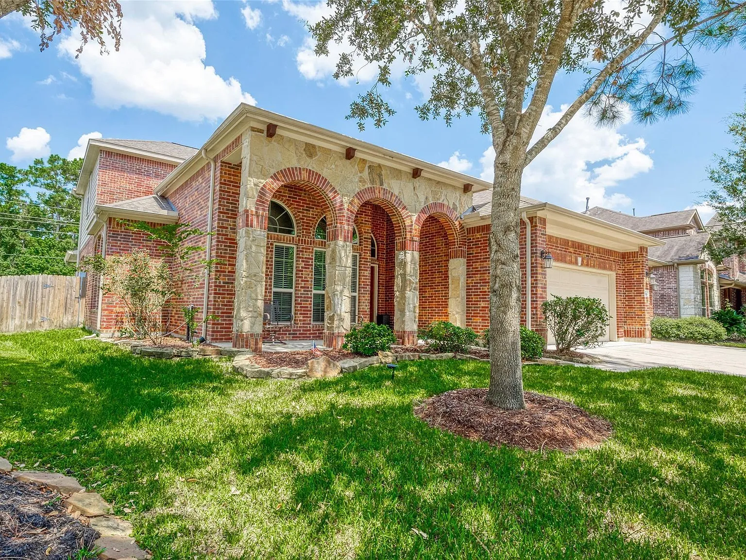 4 bed, 3.5 bath, 3357 sqft, $3,500 — Photo 4