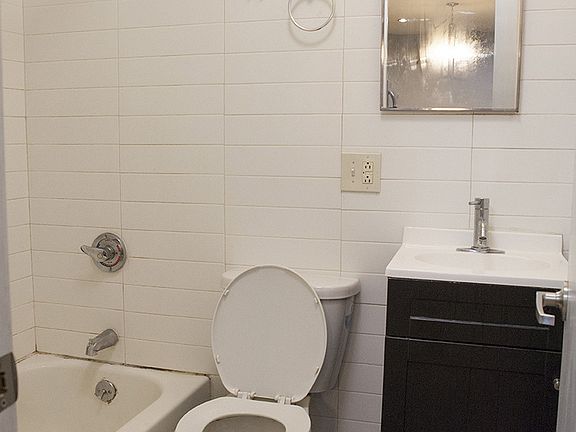 5th image of 347 Linden St APT 2C
