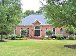 206 N Westgate Dr, Greensboro, NC 27407