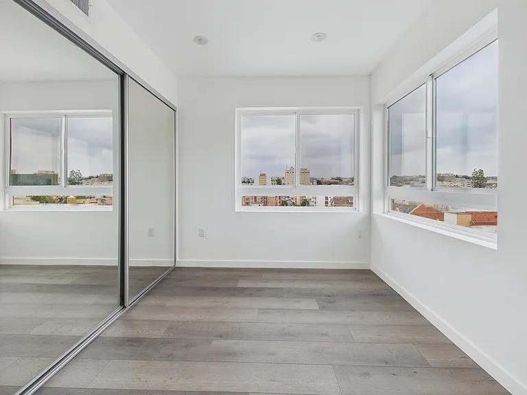 Diamante Apartment Homes — Photo 36