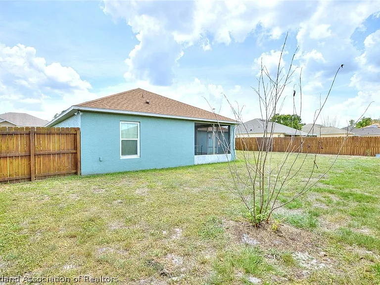 4710 Tarrega St — Photo 29