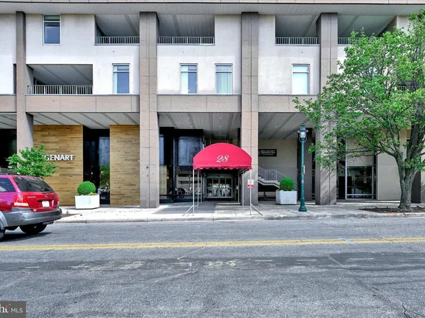 28 Allegheny Ave APT 2004, Towson, MD 21204