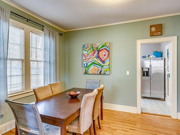 4th image of 2639 Girard St