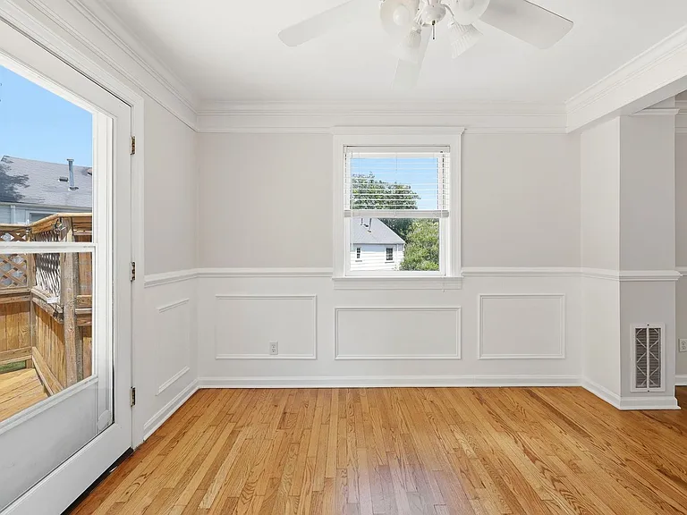 961 Saint Marys St — Photo 30