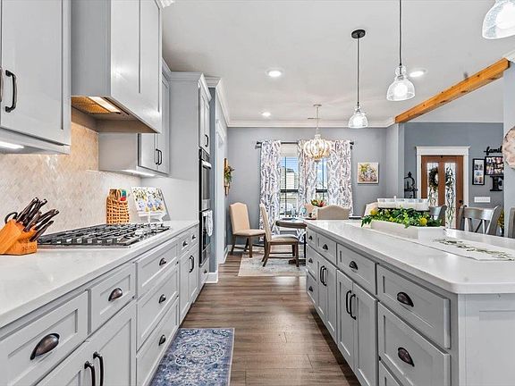 3rd image of 20 Clarendon Rd