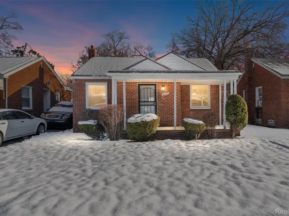 18704 Sunderland Rd, Detroit, MI 48219