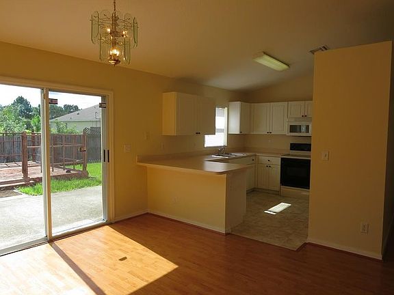 4th image of 8026 103rd Ct