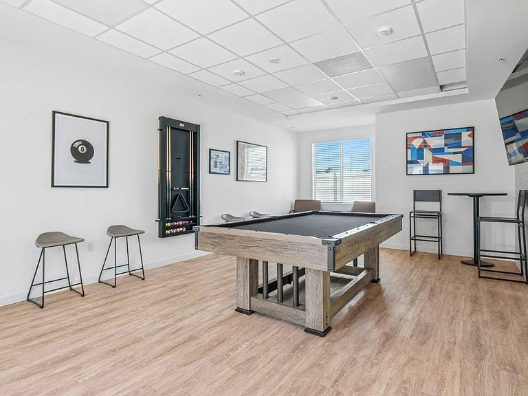 Altitude Apartments — Photo 6
