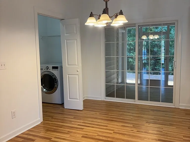 1544 Oxborough Cir — Photo 8