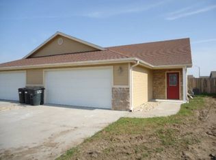 2608 Blueline Cir, Manhattan, KS 66502