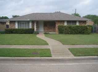 8447 Cadenza Ln, Dallas, TX 75228