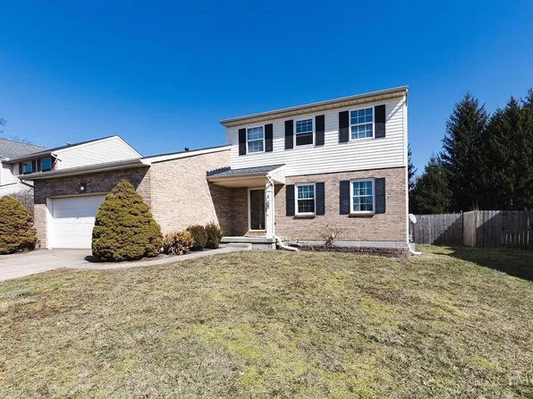 512 Teakwood Ct, Trenton, OH 45067