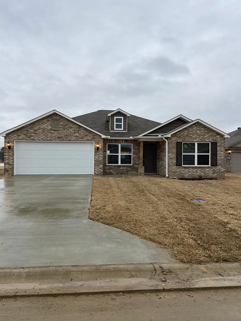 Pre-Leasing Now! Coming Soon: Spacious 4-Bedroom | 2-Bathroom Home in Jonesboro — Photo 3