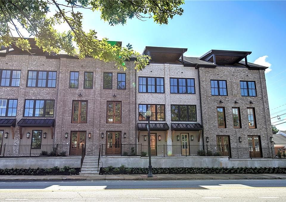 1st image of 178 W Main St #205