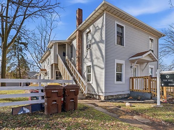 3rd image of 719 N Clinton Ave