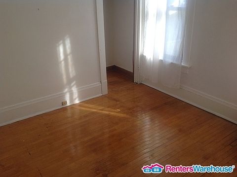 3rd image of 2908 N Maryland Ave