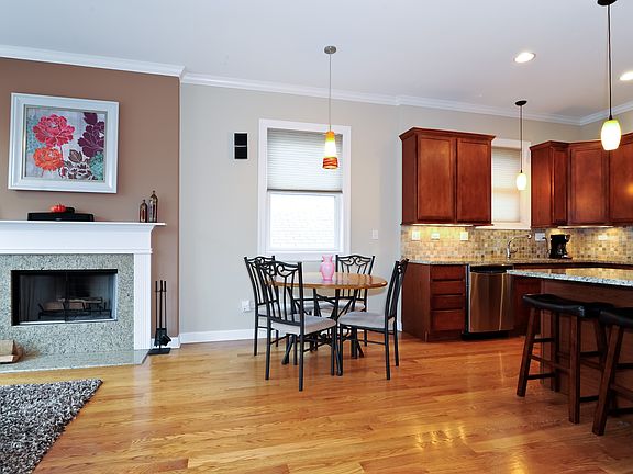 3rd image of 1846 W Armitage Ave Unit 2W
