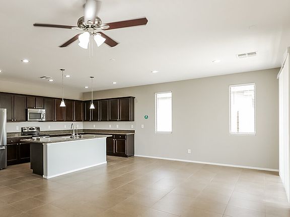 3rd image of 22657 E Via Del Verde