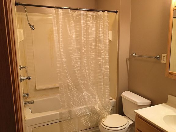3rd image of 7286 72nd Ln N