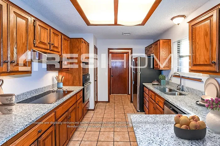 3 bed, 2.0 bath, 1516 sqft, $1,720 — Photo 2