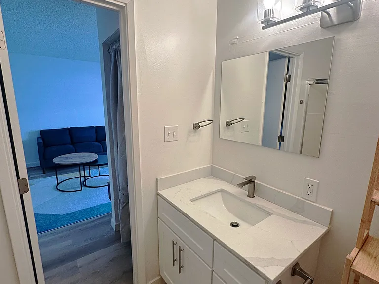 2435 Haste St #6-A — Photo 11
