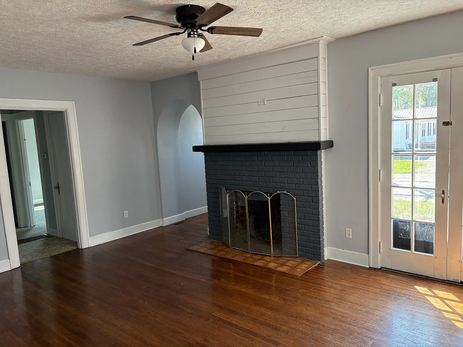 3 bed, 1208 sqft, $1,000 — Photo 2