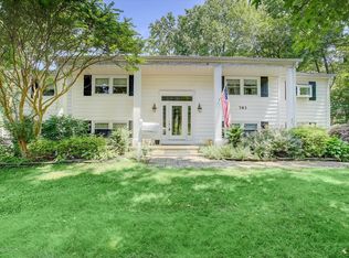 783 Park Ave, Belford, NJ 07718