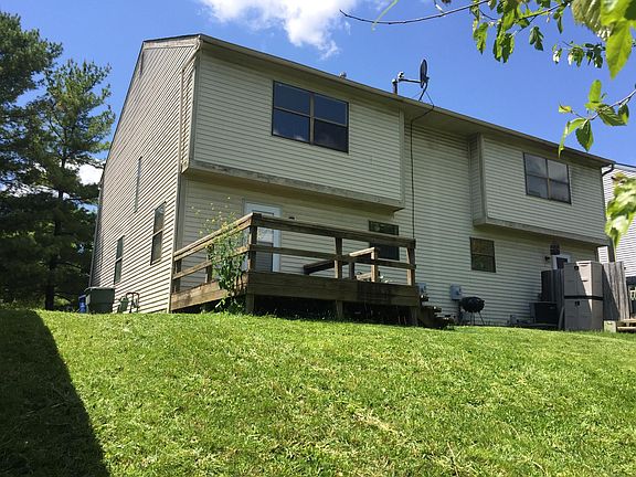 3rd image of 4872 Herndon Dr