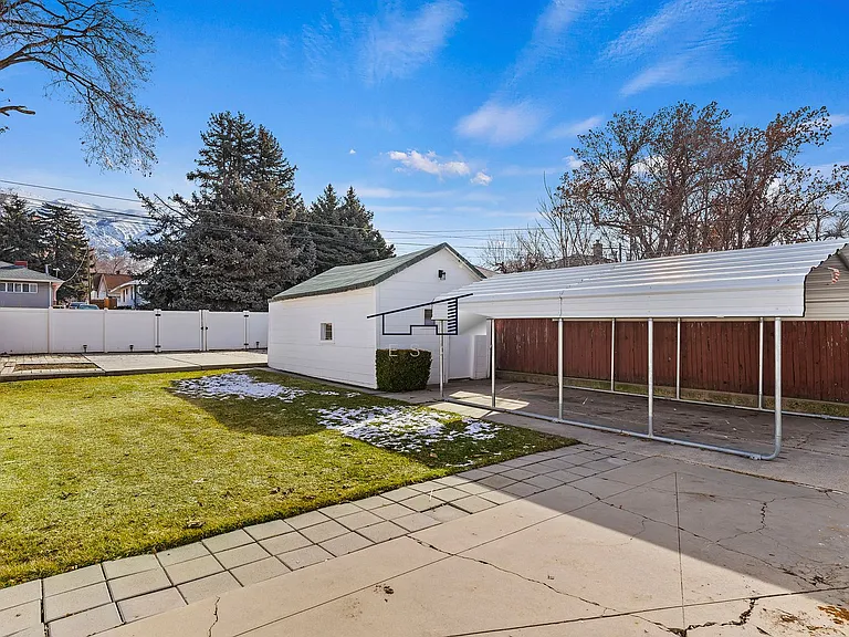3480 Ogden Ave — Photo 28