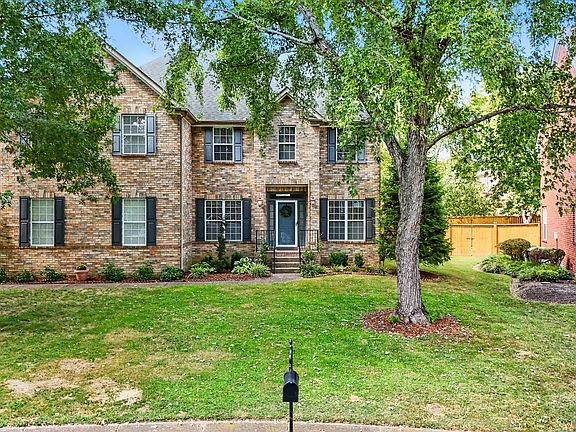 3rd image of 704 Trace Glen Ct