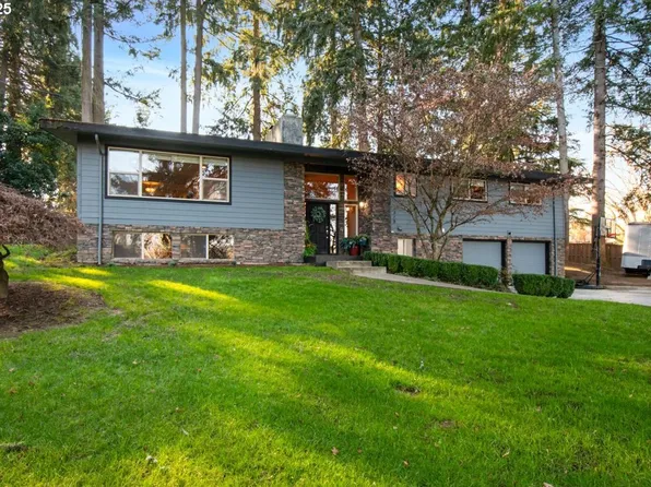 519 NW 117th St, Vancouver, WA 98685