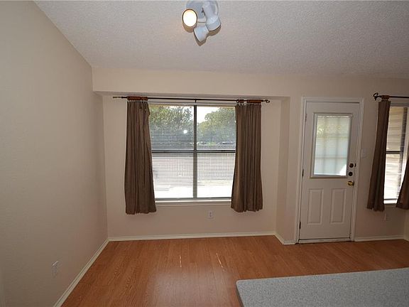 5th image of 6905 Riverton Dr