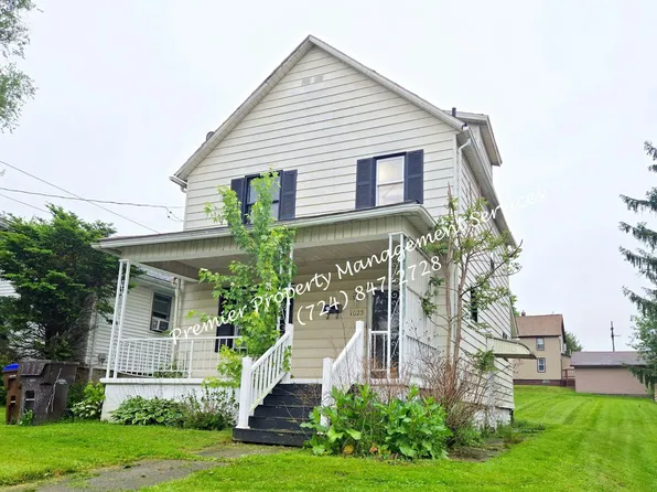 1023 Negley St, Farrell, PA 16121